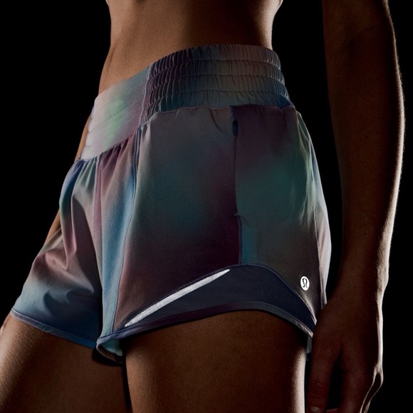 Lululemon Hotty Hot High Rise Short Athletic Shorts Chroma Drift Blue 14 NWT - Picture 3 of 12